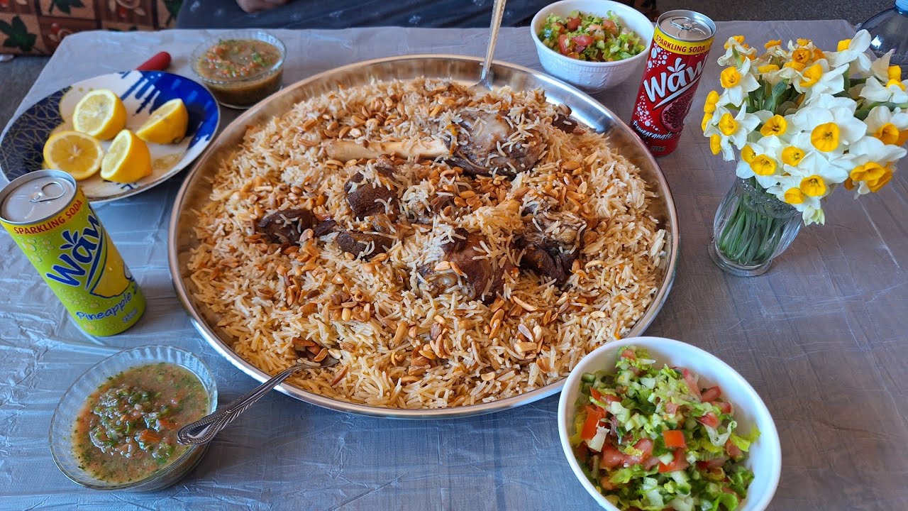 كبسة اللحم السعودية 🇸🇦 على اصولها 👌 من تحت ديات 👏 ست الحبايب 🥰 والطعم فاخر 😋 ع الآخر 😘