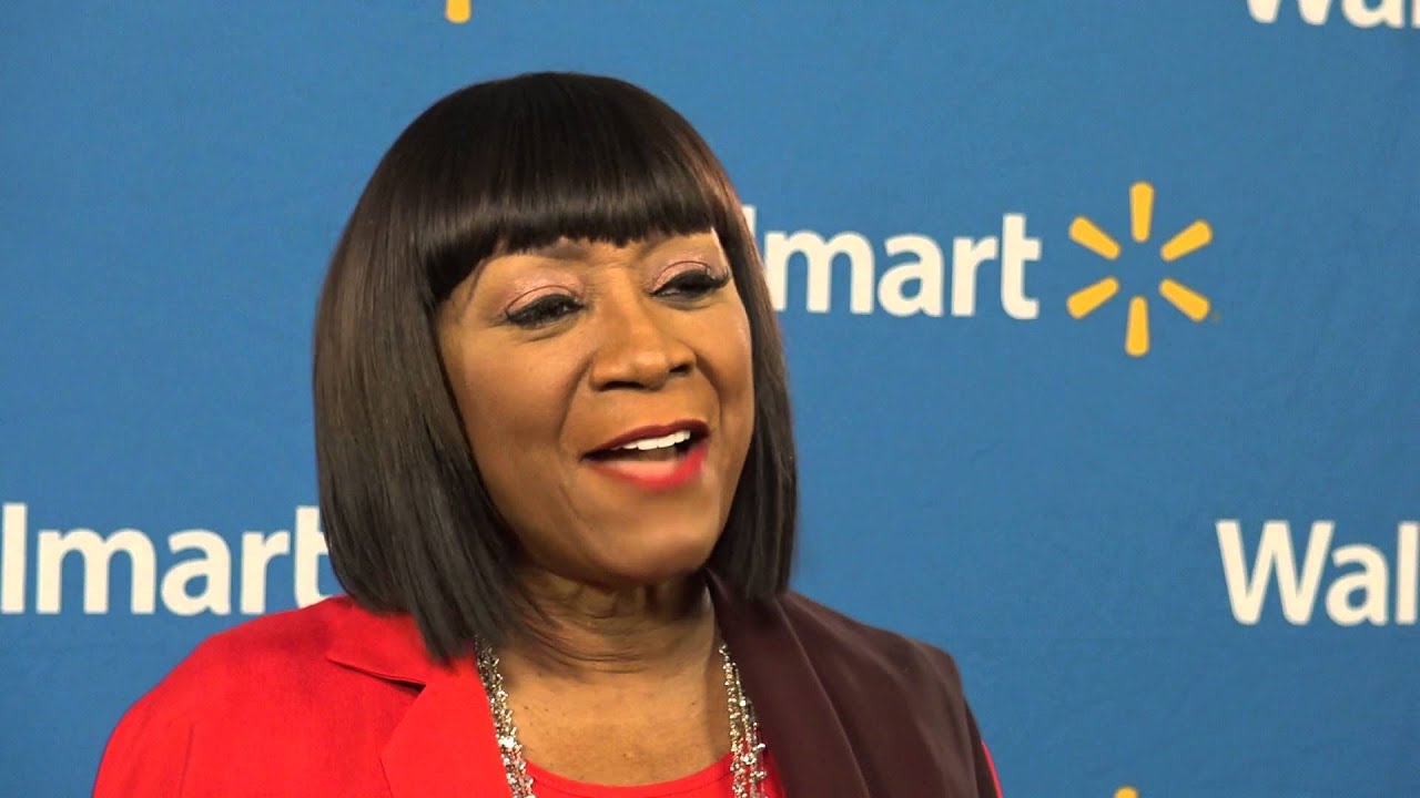 Patti LaBelle introduces the “Patti Pie” to Walmart