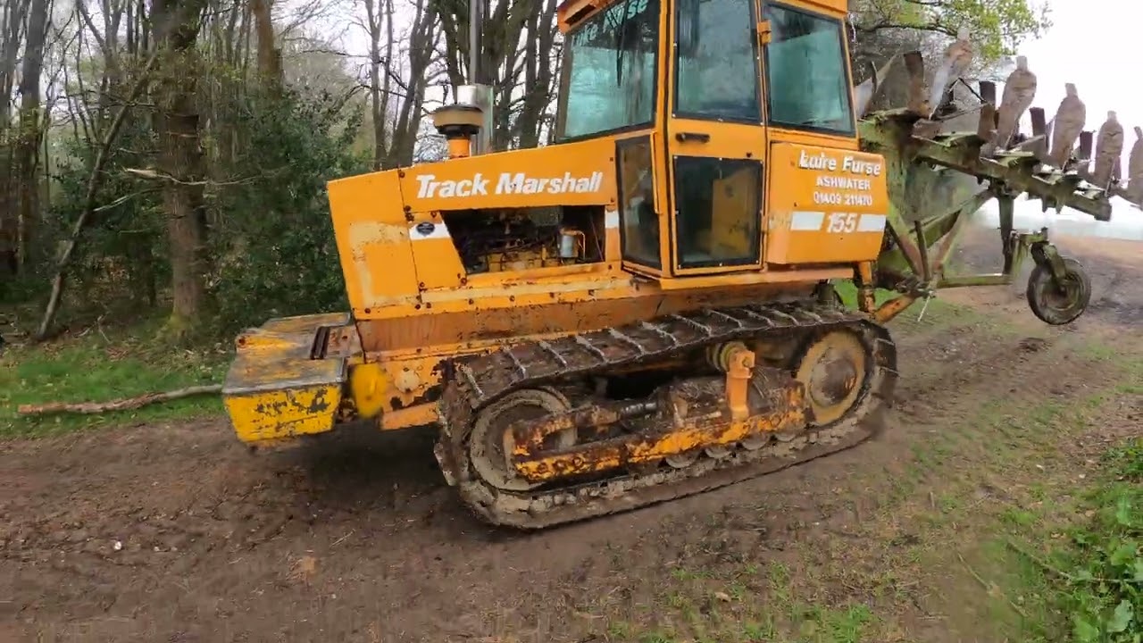 1988 Track Marshall TM155 6-Cyl Turbo Diesel Crawler Tractor (155 HP) Dowdeswell Plough Petersfield