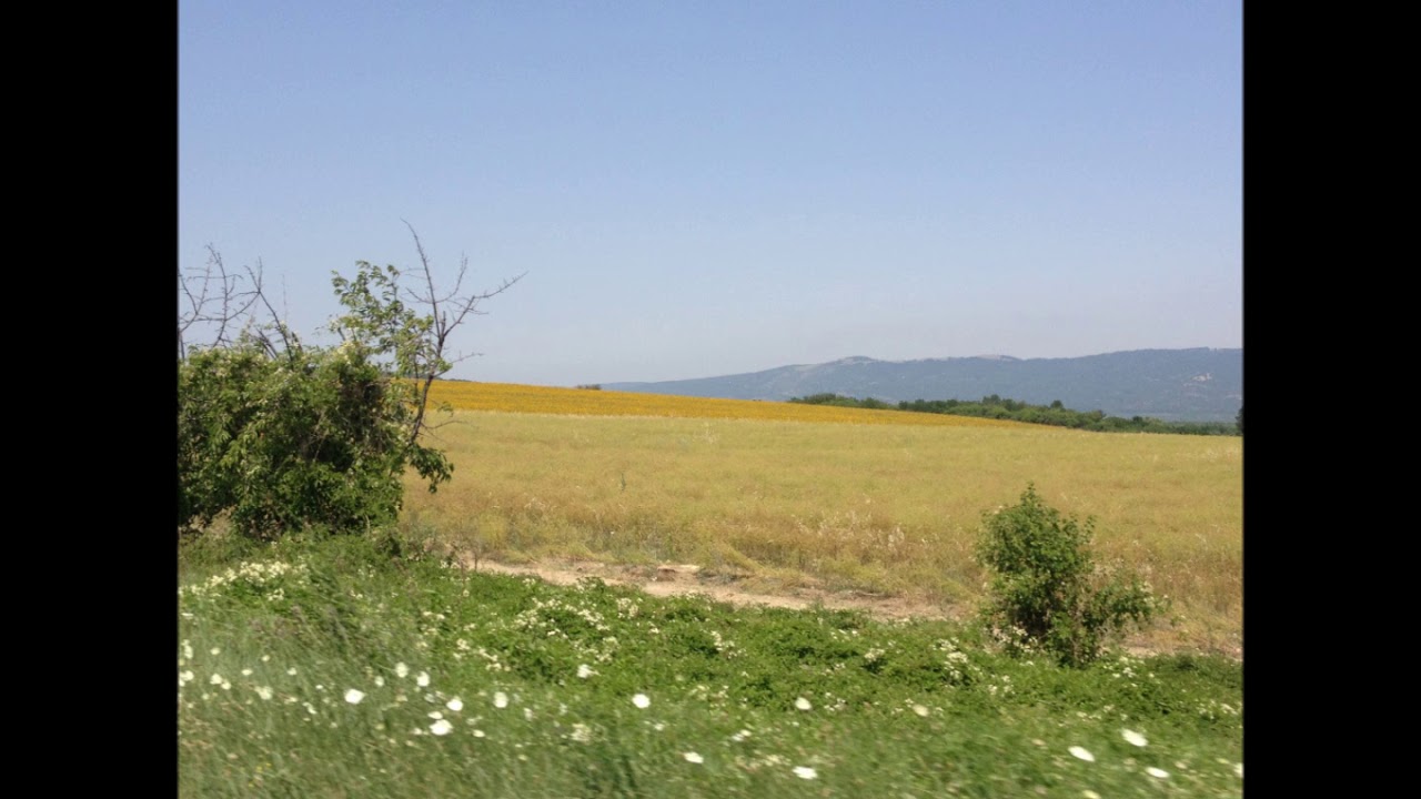 Evlerimin Önünde Derin Bir Kaynak - Hafize Beysimova