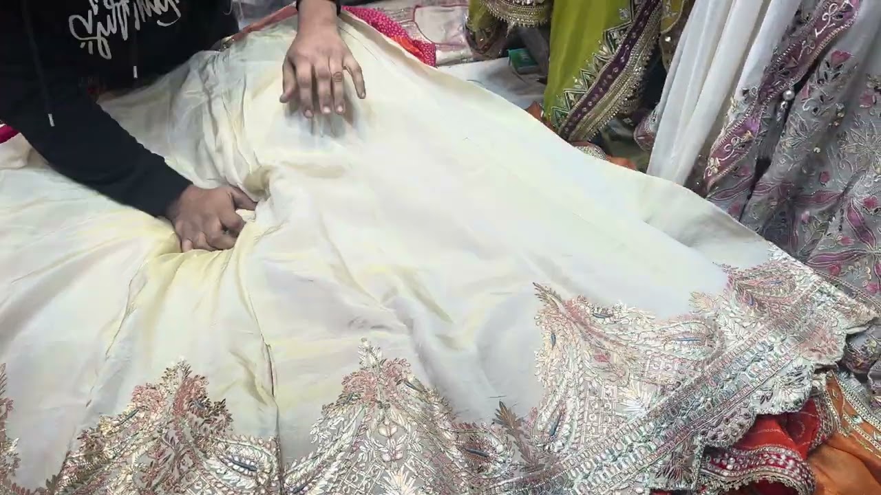 Unique creation shop no 24#chandanichowkwholesale#sarara#weddingdress#pakistani#anarkalifr9997686060