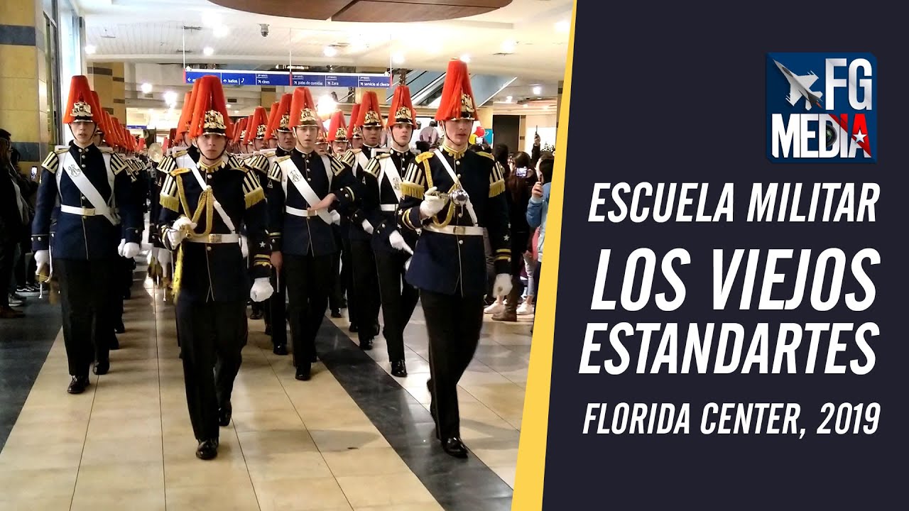 Marcha Los Viejos Estandartes (Himno Ejército de Chile) Banda Escuela Militar en Mall Florida Center
