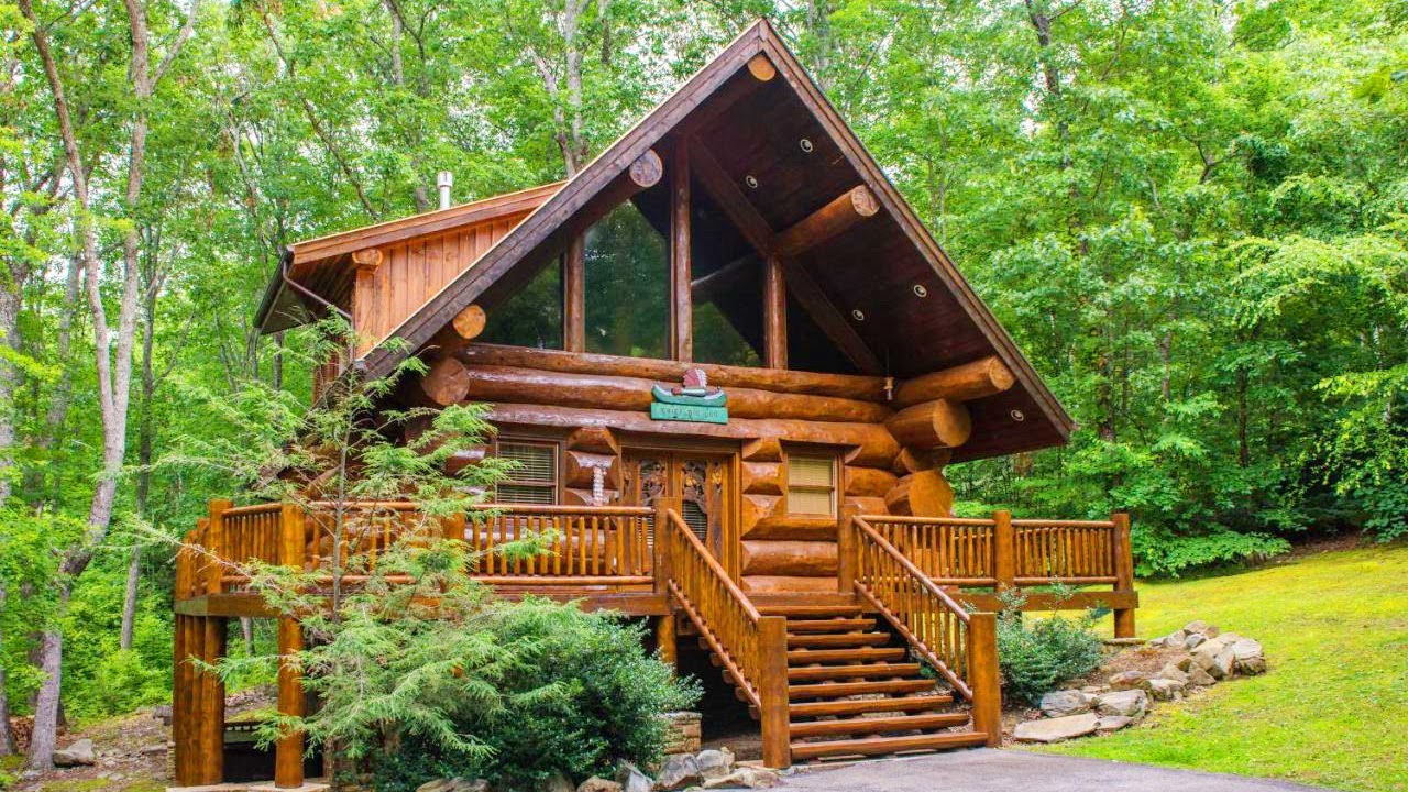 Amazing Beautiful The Chief Big Log Cabin House | Lovely Tiny House