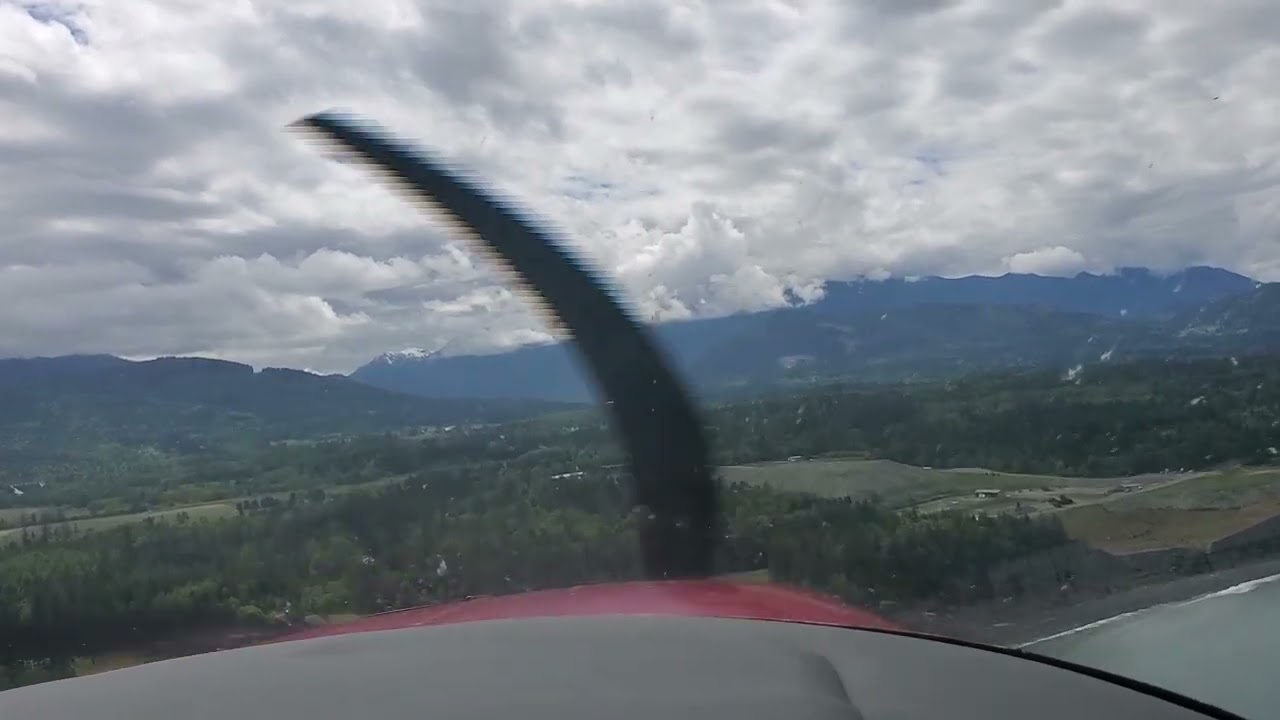 Quick landing on Runway 13 at CLM. Fairchild International, Port Angeles Washington 2021