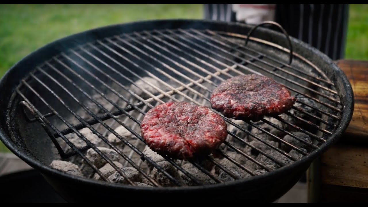 Jak przygotować burgera na grillu? / BYDŁO i POWIDŁO delikatesy