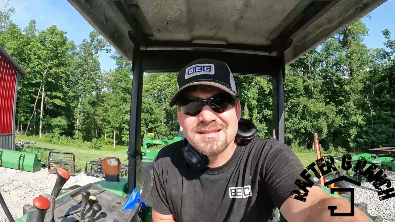 Mowing Second Cut Alfalfa with John Deere 6400 & JD 625 MoCo
