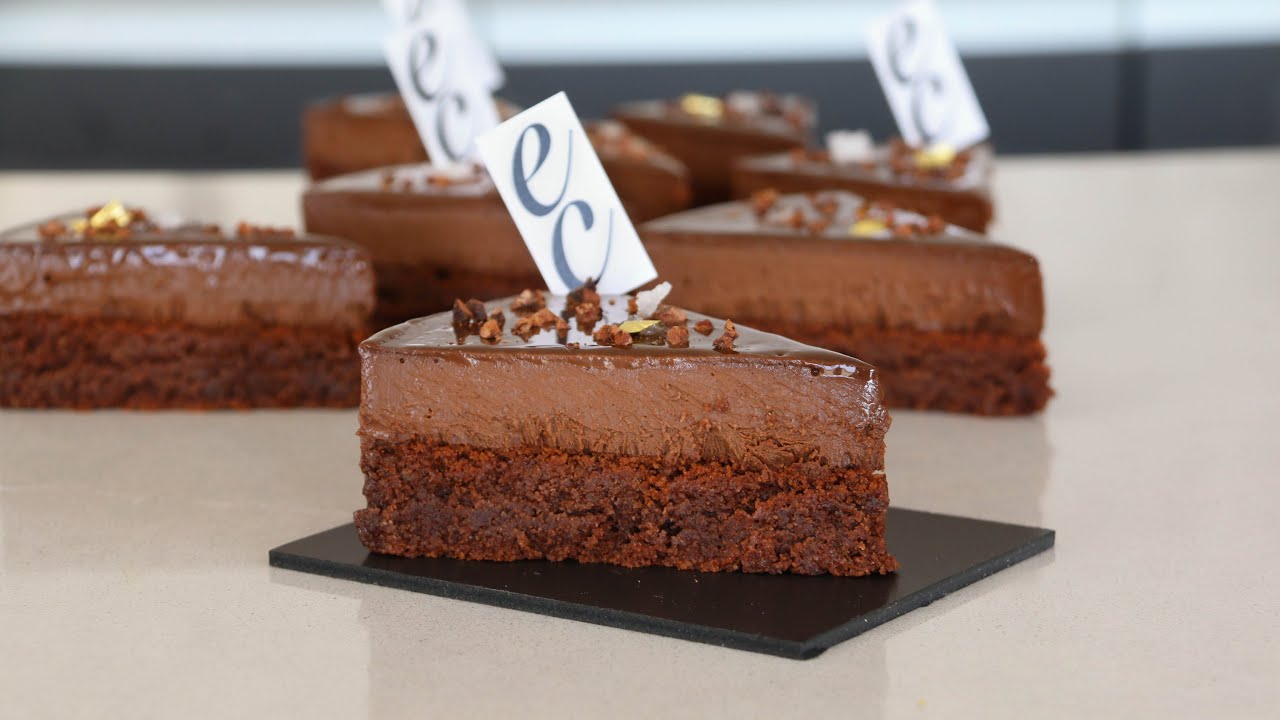 Tarta de intenso Chocolate y Almendra (sin harina)/Intense Chocolate and Almond Cake (without flour)