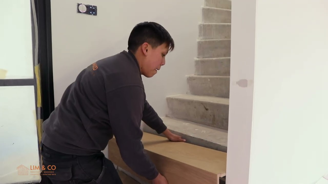 Avant/Apr&egrave;s habillage d&rsquo;escalier en bois | Artisan &eacute;b&eacute;niste B&eacute;thune