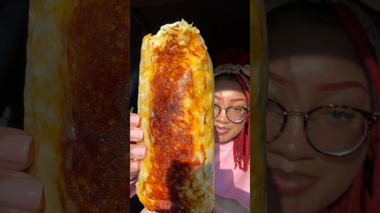 Giant Taco Bell Grilled Cheese Burrito 🌯 #mukbang #foodie #burrito #shorts