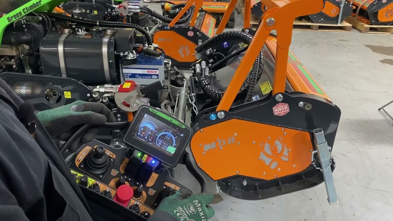Connecting an Attachment to the Green Climber Body