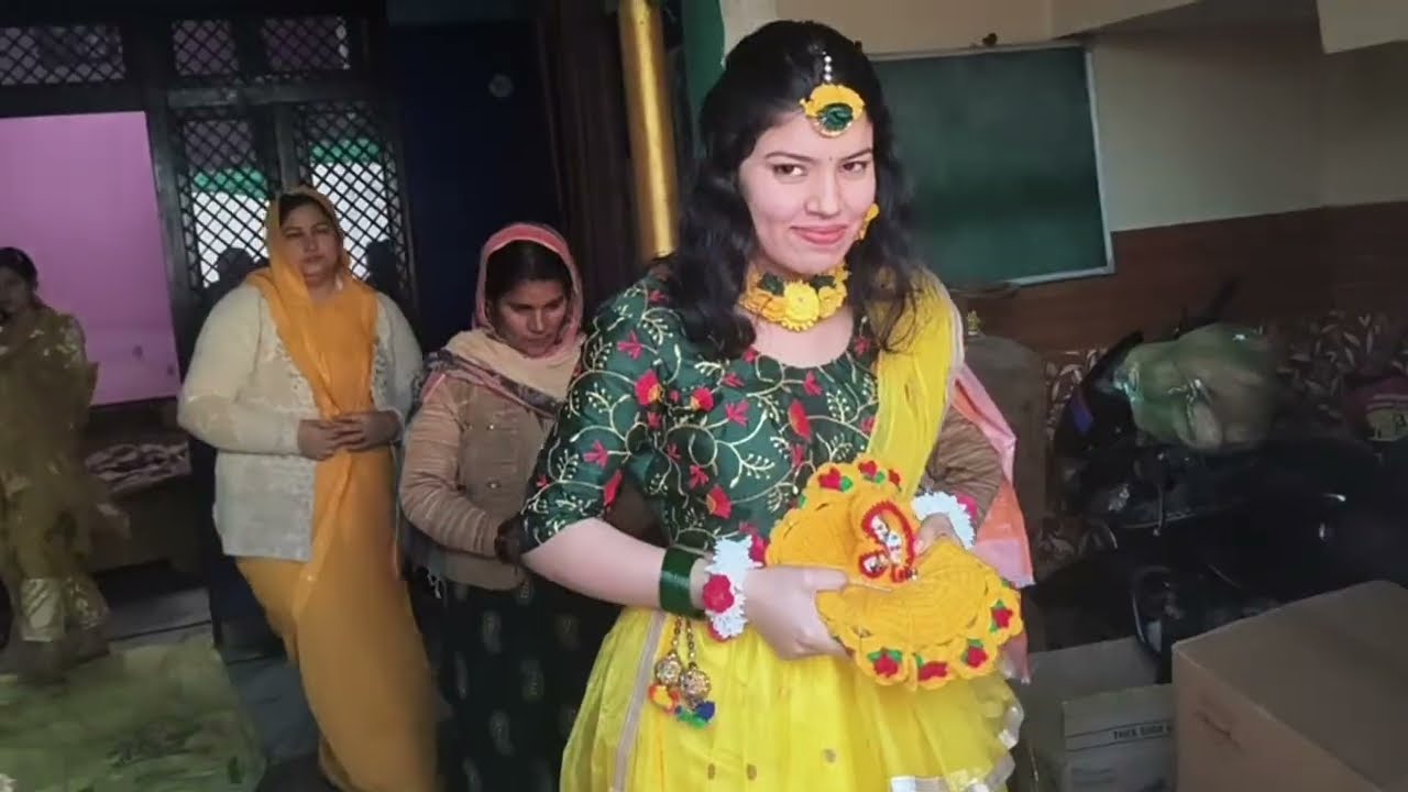 Nidhi ko Haldi lagi #viral #trending #family vlog 