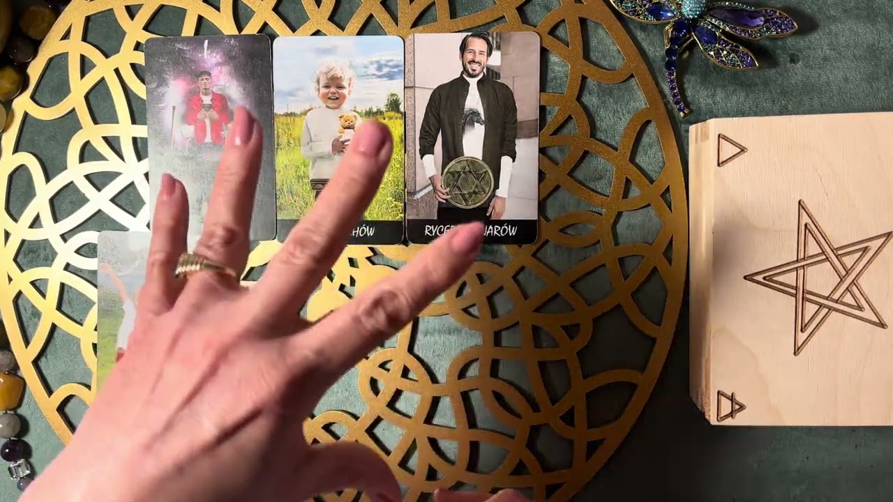 KTO JEST TOBIE PRZEZNACZONY 💕 #tarot #wróżba #tarotreading #tarotcards #tarotreader #tarotonline