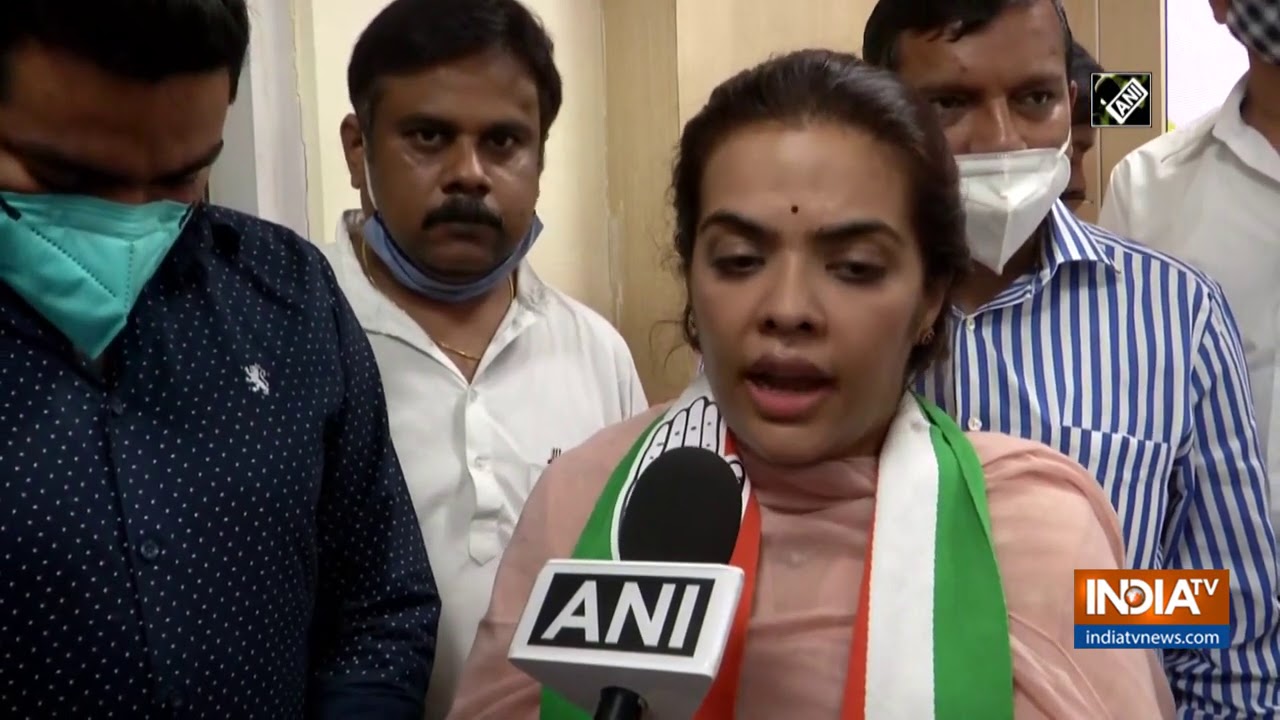 Sharad Yadav's daughter Subhashini Raj Rao joins Congress