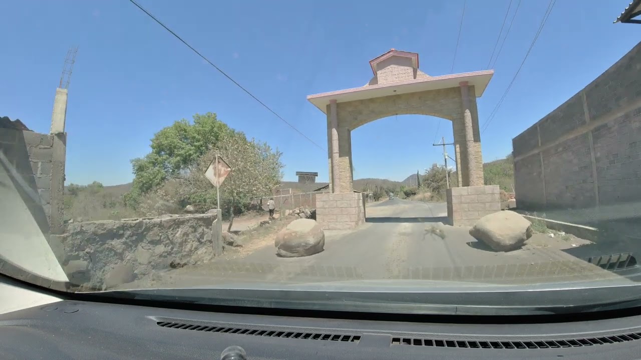 San Angel Aquiles Serdán municipio de Tingüindin un recorrido en auto Cambios en los últimos años