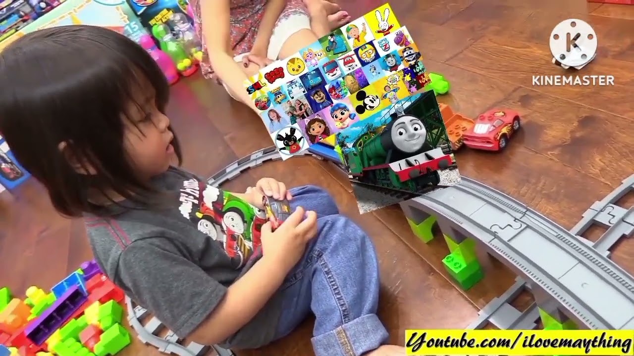 Hulyan And Maya LEGO Duplo Train Crashes To 