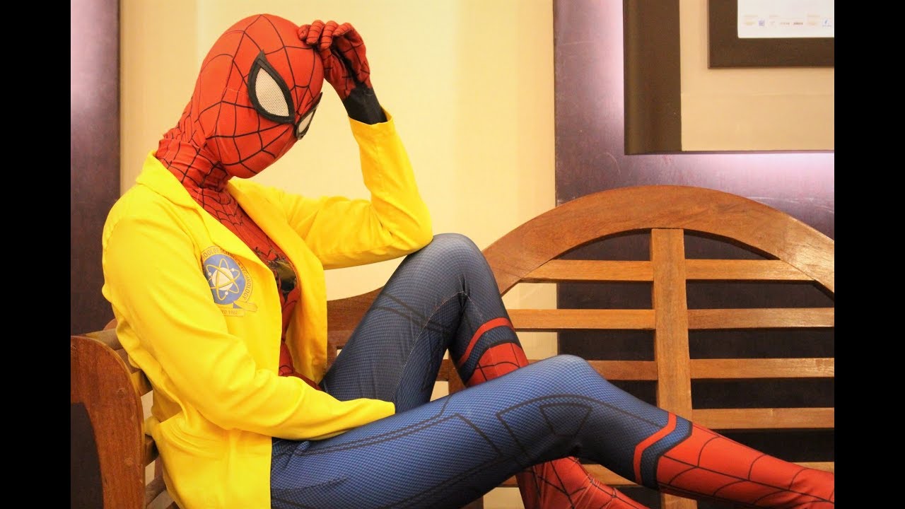 COSPLAY - ENTREI DE SPIDER MAN NO CINEMA
