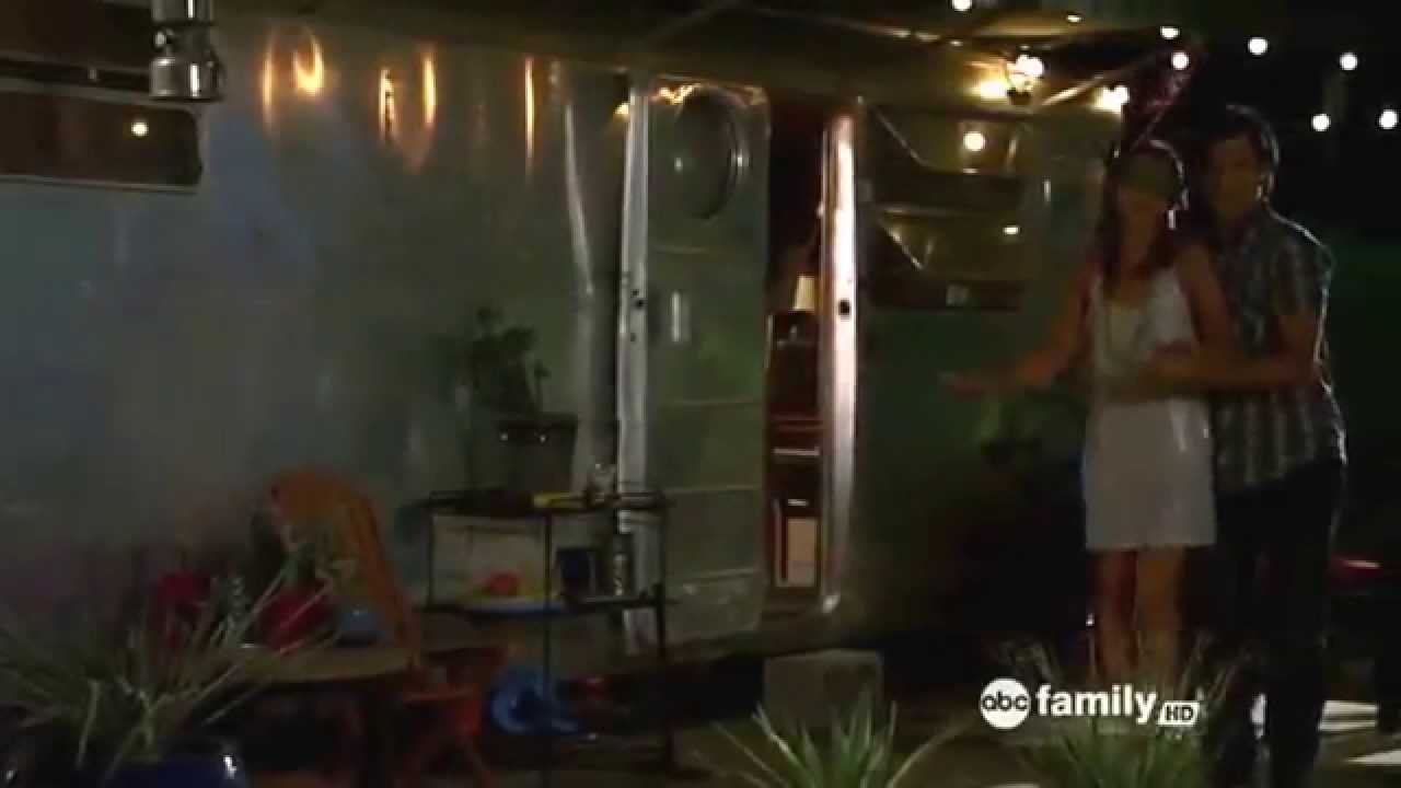 Thayer gets mad at Suttom. Ethan plans a date and gets mad at Emma. 1.06