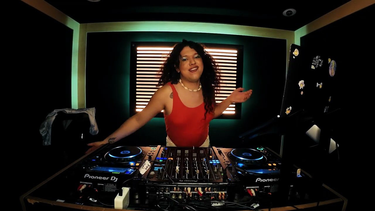 Funk & Hiperpop brasileiro LGBTQIA+  | DJ SET GLOWRIOSA