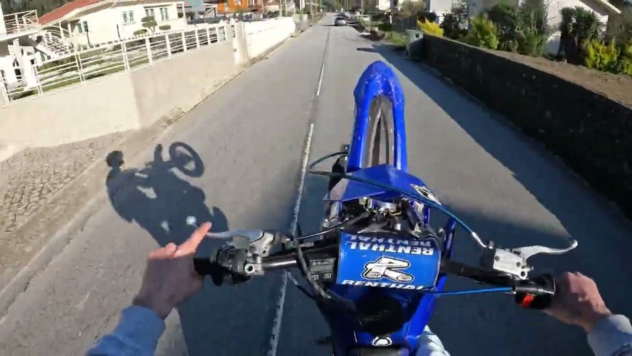 DTR 125, sempre de roda no ar! DT125R 100%BIKELIFE
