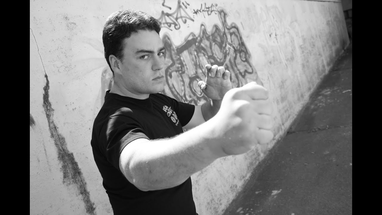 Jeet Kune Do Extreme Power Kicking - Unarmed & Extremely Dangerous - Wooden Dummy - Silat
