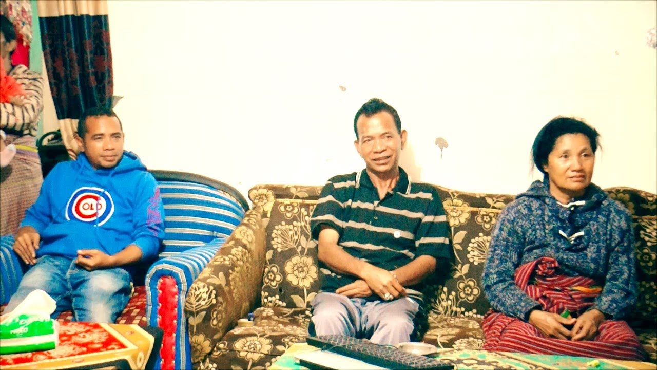 Kompak Menyaksikan Cucu Kesayangan Di Layar TV (Betrand Peto Putra Onsu Di Acara Om Raffi Ahmad)