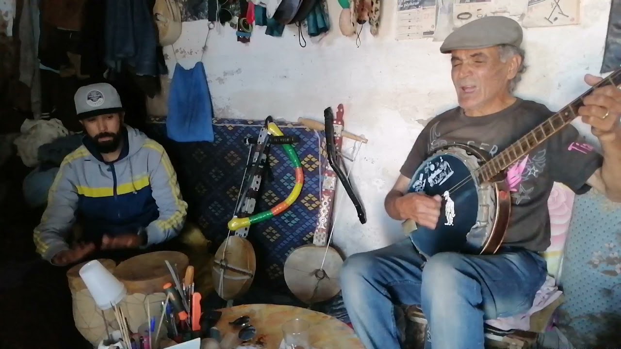 مع الرايس ابراهيم المستاوي اغنية الصهيون يوسي توزال للفنان عبد الهادي إكوت ،يليها منوعات آخرى