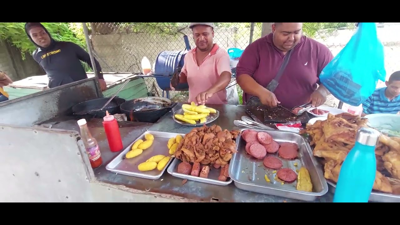 Fritura Dominicana - Pollo Frito en la Mejor Fritura de Navarrete | Comida Callejera 🇩🇴