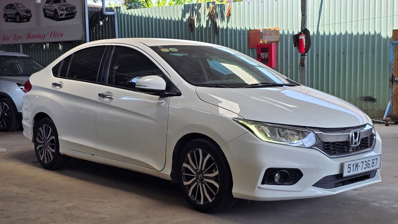 Khai xuân - Honda City Top 2018 1.5 Mẫu xe form dáng Trẻ trung năng động- Sẵn đồ chơi  