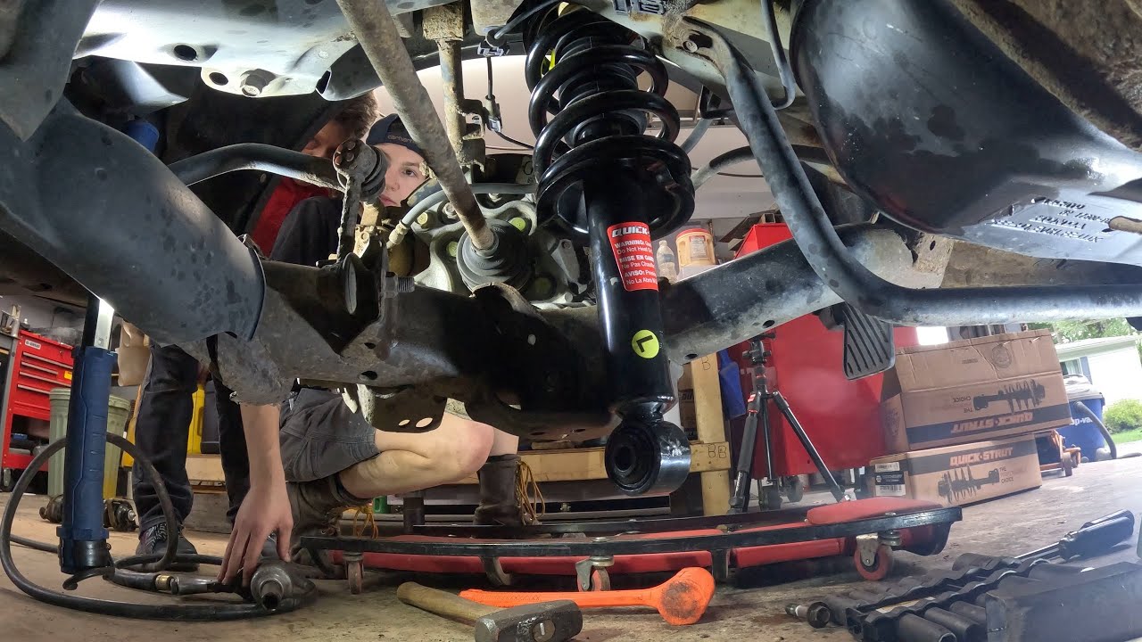 Failed rear strut Honda CRV