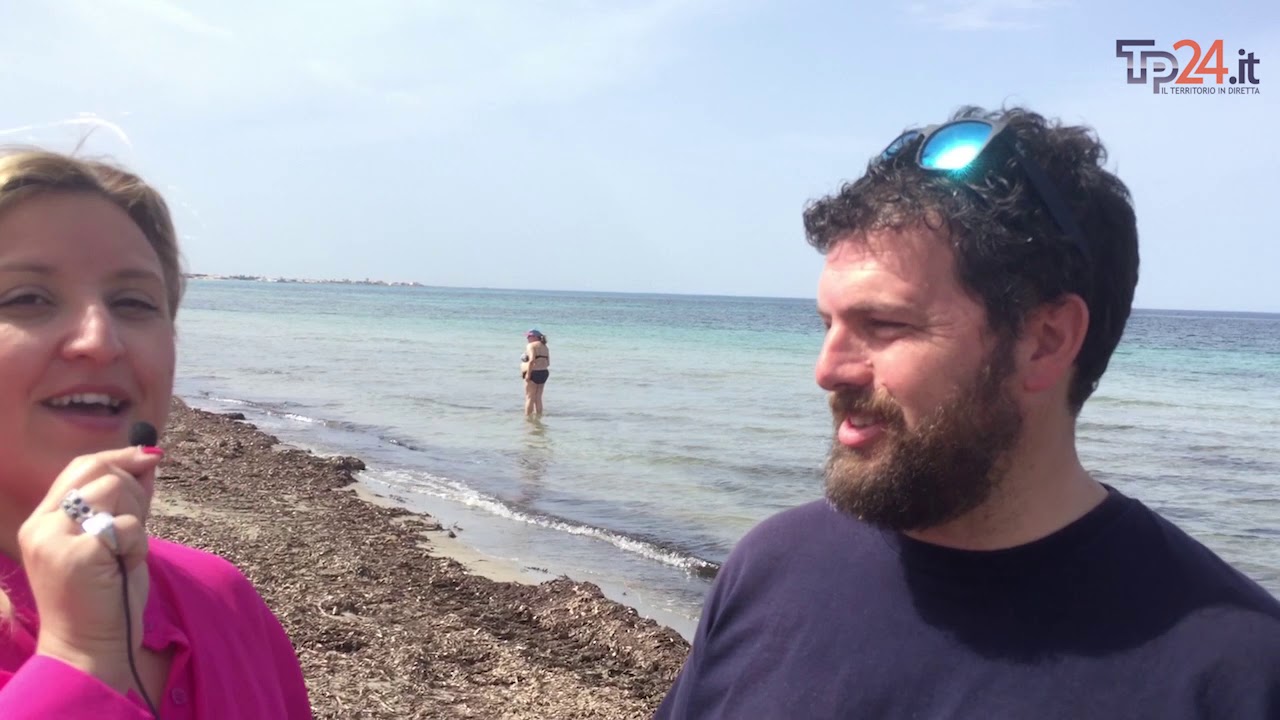 Tempo di mare. Ma le spiagge di Marsala sono ridotte così. Protestano turisti e gestori di lidi