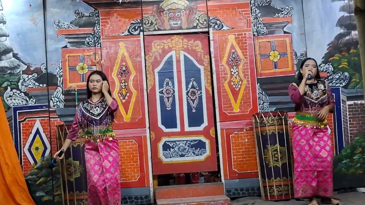 RUDAT SARI TEMU DONANG TIGA PUTRI MENGHIBUR BATUR LOMBOK SASAK