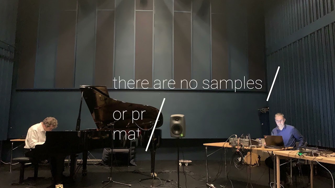 Joint improvisation between human and AI