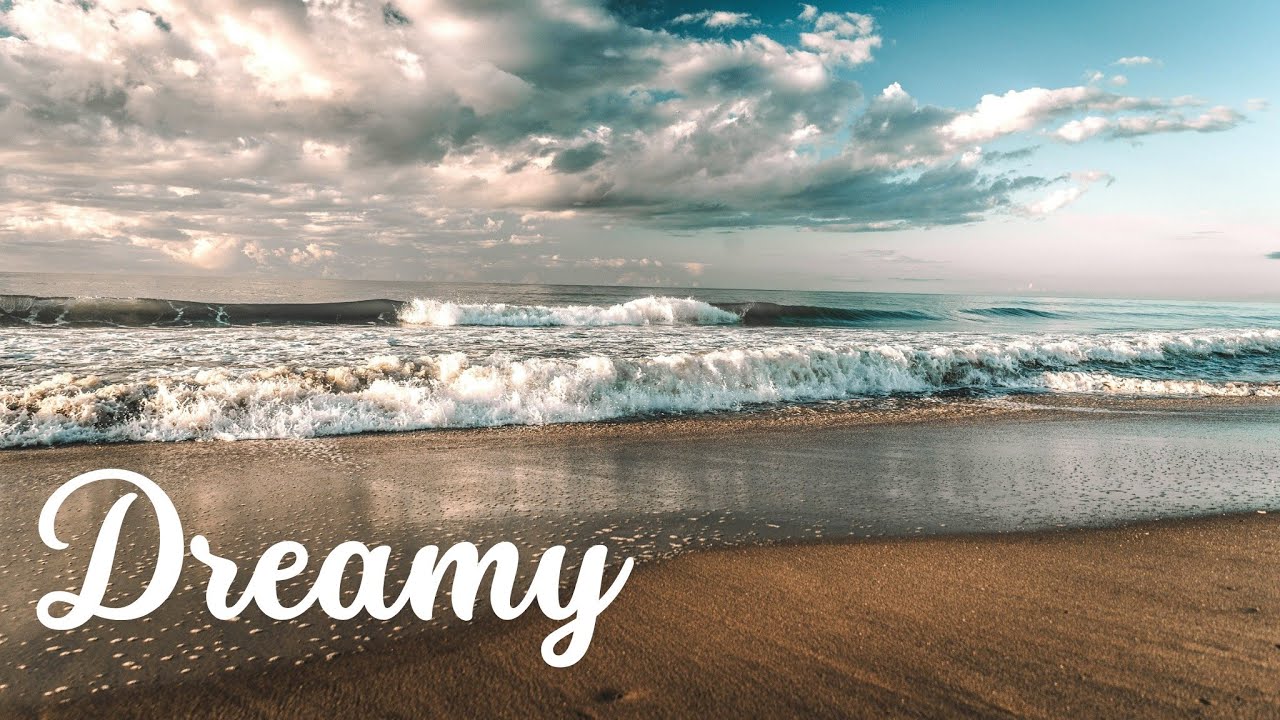 Celestial dreams piano 🌠  🎶 Ambient piano music 🎹 and gentle ocean waves sounds 🌊♥️