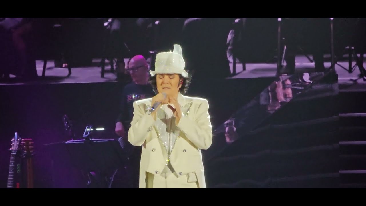 Più su - Renato Zero (Live HD Bologna 25/03/2023)
