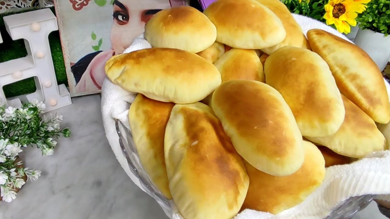 ملكيش حجه بقه🤷من كيلو دقيق عملت أربعين رغيف من عيش السحور منفوخ زي البالون