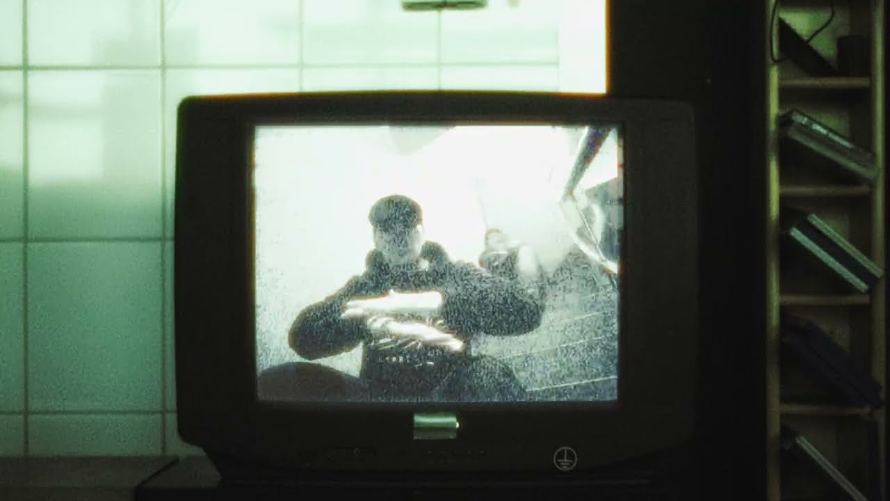 Hedora f. Słoń &mdash; Ch&oacute;w klatkowy (Ńemy remix)