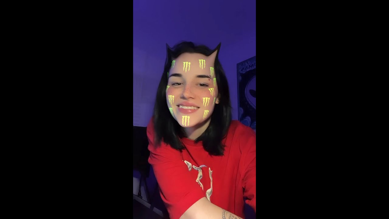 Rizha live stream on Instagram 10/12/2022
