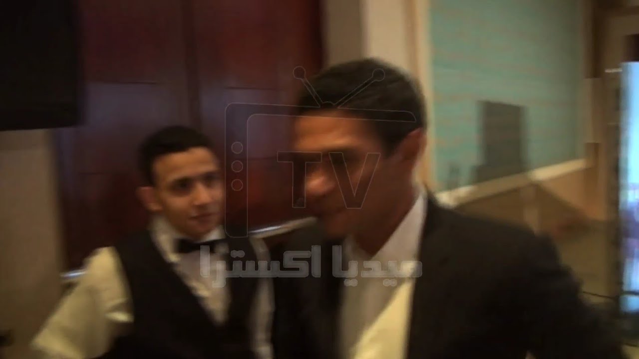 تصرف غير موفق من آسر ياسين بعد تكريم مسلسل سوتس بالعربي كأفضل مسلسل خالى من التدخين