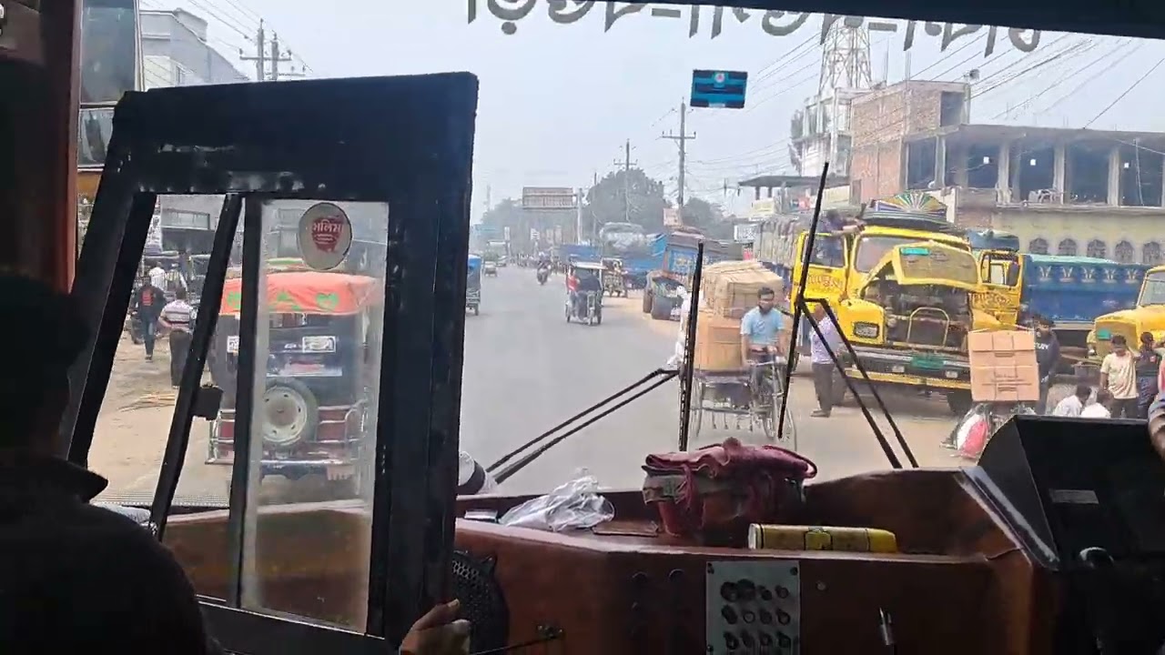 Shyamoli Paribhan North Bengal 14 now bad Service very old bus