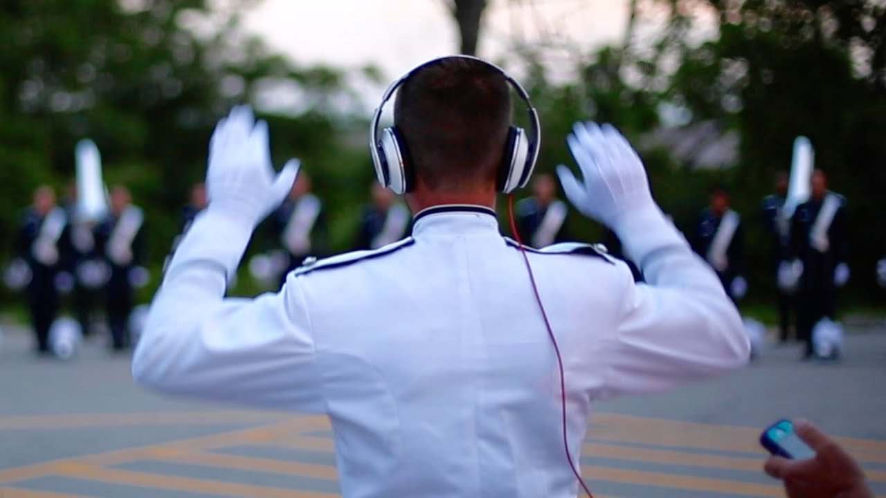 Bluecoats 2015 - Hornline Warmup [Quality Audio]