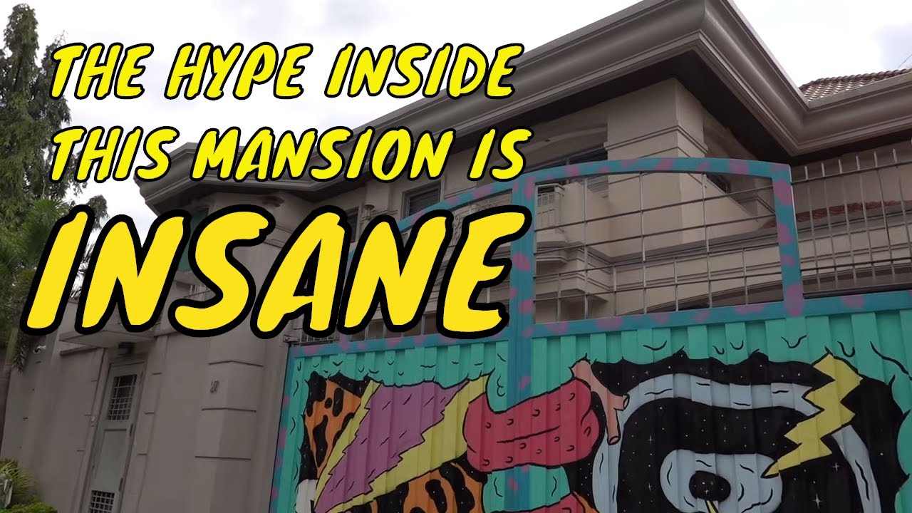 TOUR THE SUPREME SNEAKER MANSION OF ASIA