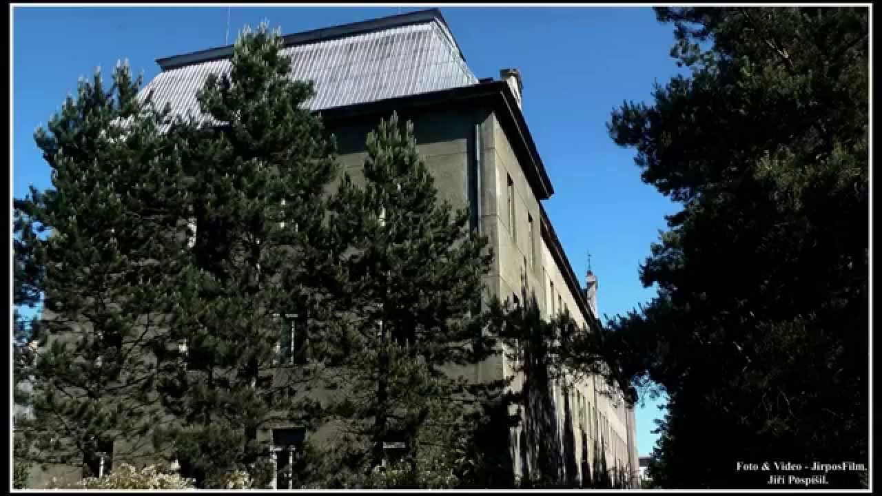 ..TORZO..   JEZDECKÁ KASÁRNA V PROSTĚJOVĚ