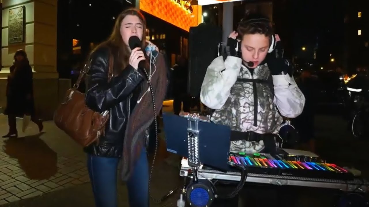 MUSIC STREAMER 2025 | IRL STREAM