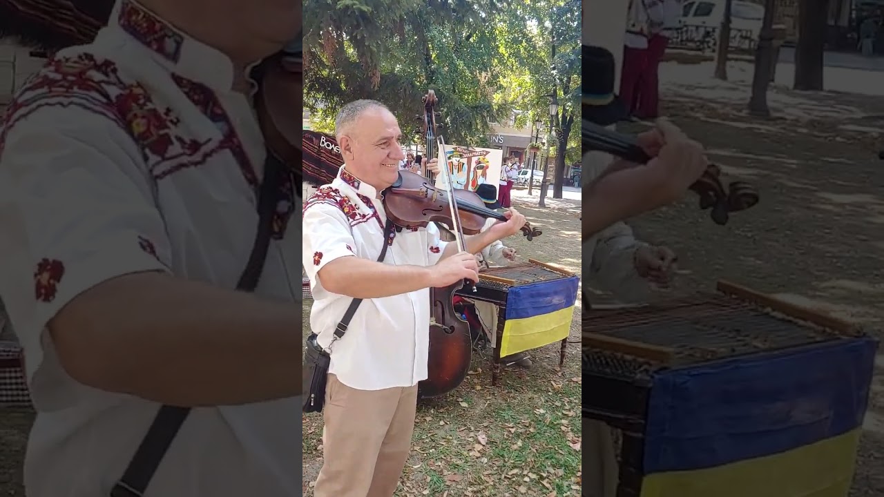 В. Івасюк 