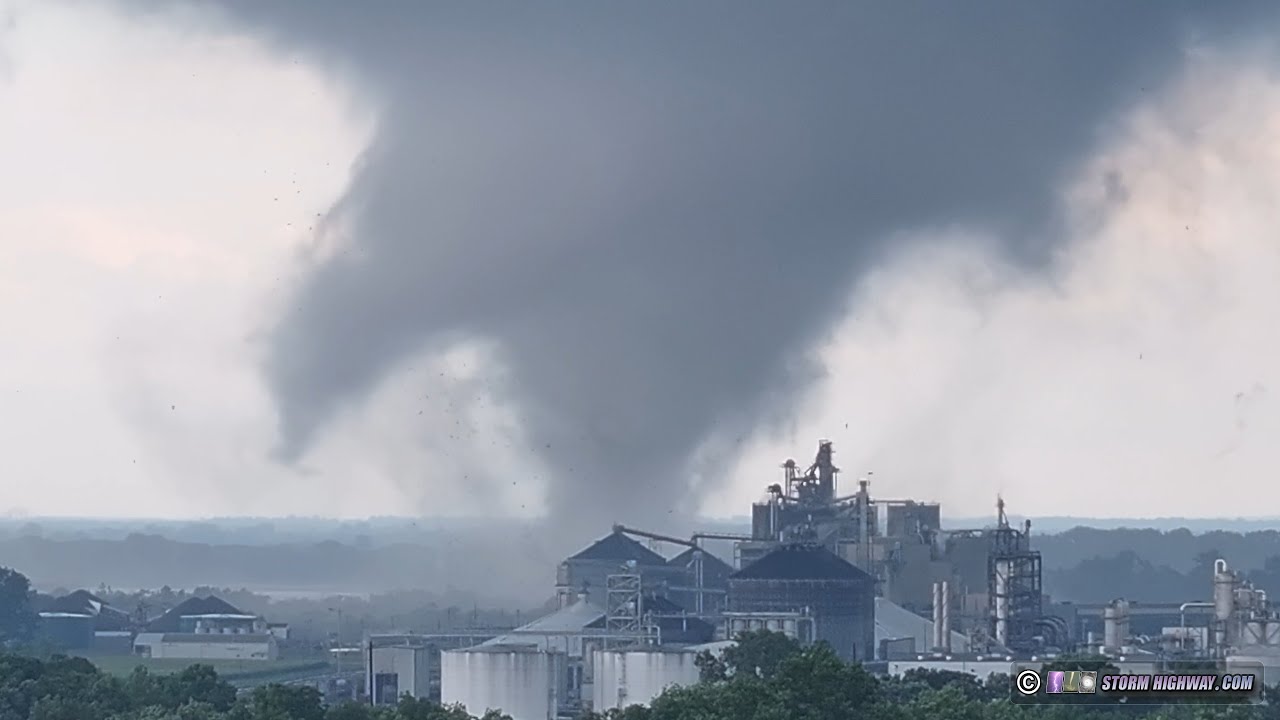 WILD EF3 TORNADO intercepted by drone!
