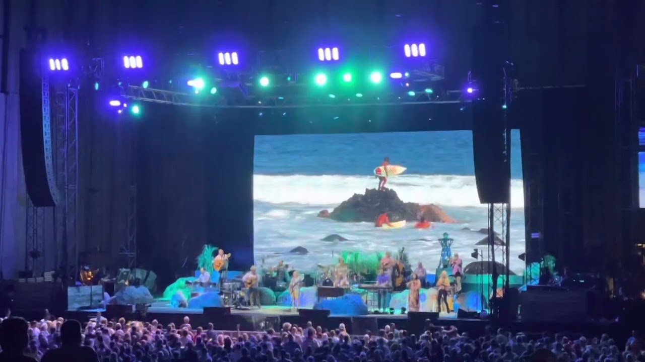 One Particular Harbor - Jimmy Buffett 08/02/22 Maine Savings Amphitheater Bangor, Maine