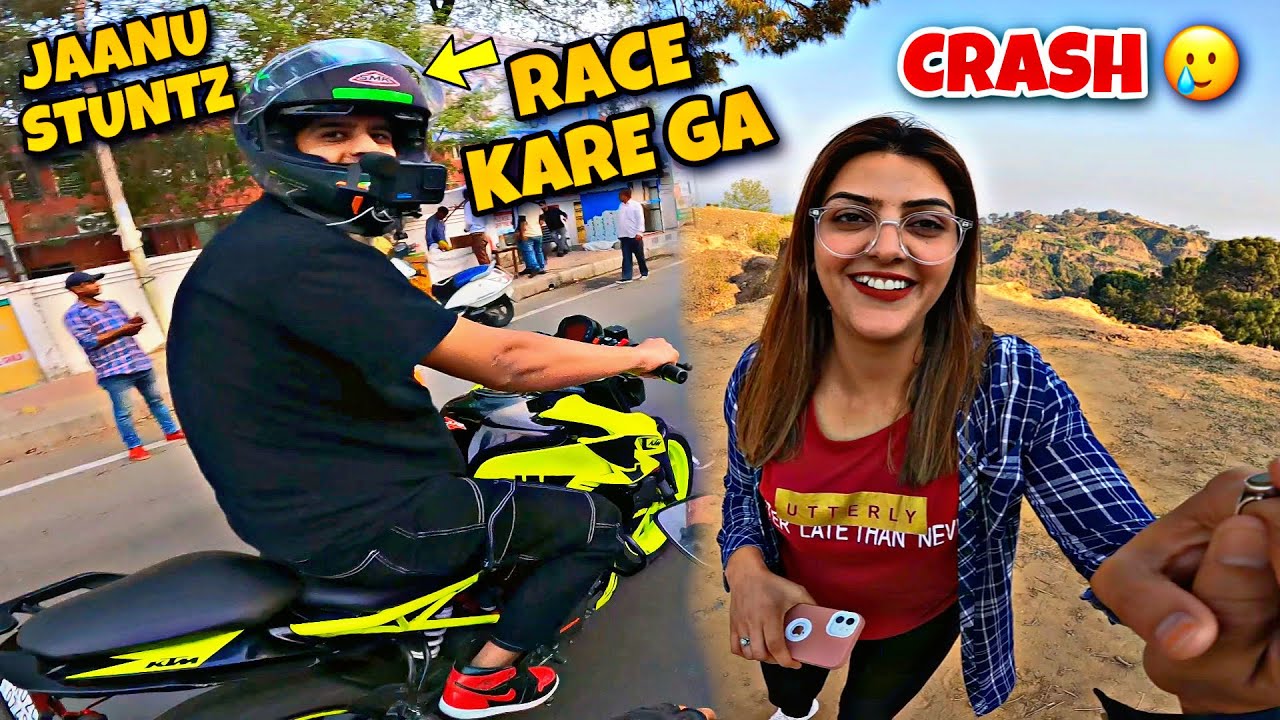 Race With @Motovlogger Jannu stuntz 😍 Who Will Win ? Maza Aagya 😍 Sobia Ne Scooty Gira di 🥵