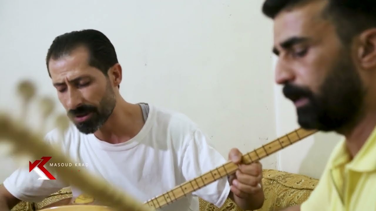 الفنان حسن محمد والفنان عجيب ابراهيم (تاجه هاني ساري مين) Te çi anî serê min