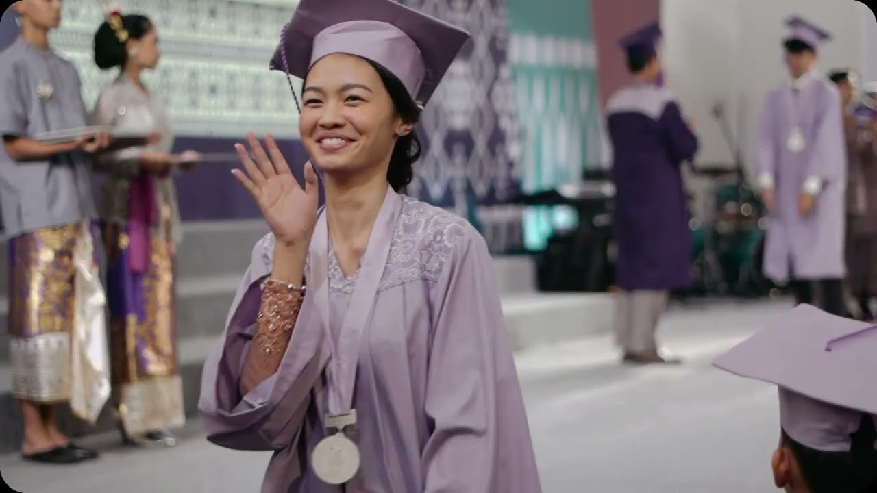 Acara Wisuda Pelepasan Murid SMA Al-Izhar Pondok Labu Angkatan XXVII