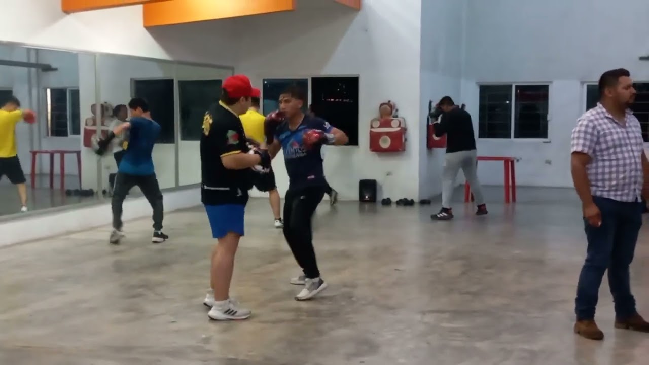 31/10/23 Entrenamiento de box(4)